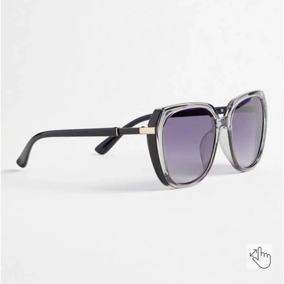 TORRID Cat Eye Smoke Lens Sunglasses Black Gray NEW - Picture 2 of 4